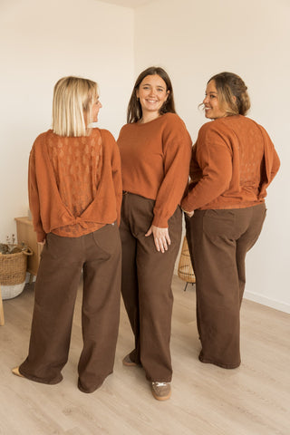 Pull Elena camel
